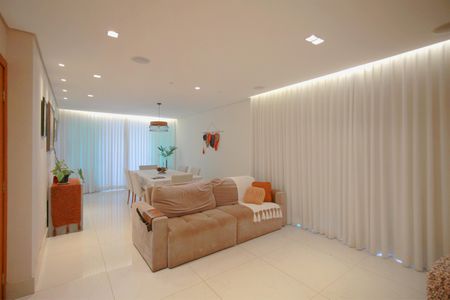 Apartamento à venda com 375m², 5 quartos e 4 vagasSala