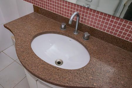 Apartamento à venda com 333m², 3 quartos e 5 vagasBanheiro da Suíte 2