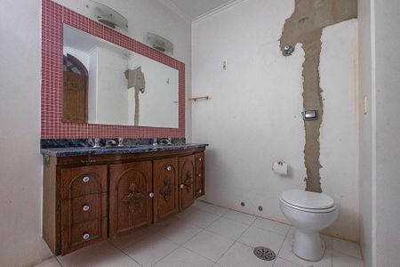 Apartamento à venda com 333m², 3 quartos e 5 vagasBanheiro da Suíte 1