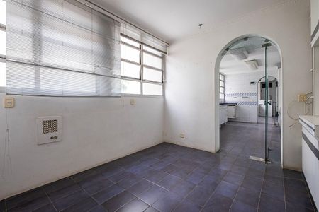 Apartamento à venda com 333m², 3 quartos e 5 vagasCopa
