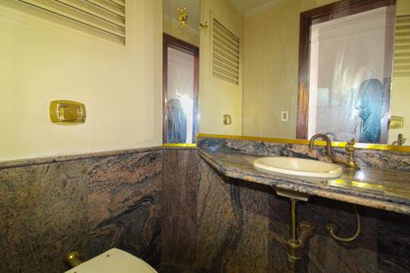 Apartamento à venda com 311m², 3 quartos e sem vagaLavabo