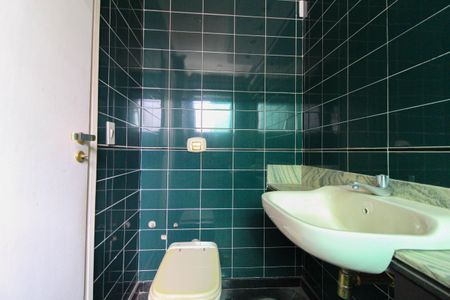 Apartamento à venda com 311m², 3 quartos e sem vagaBanheiro da Suíte 1