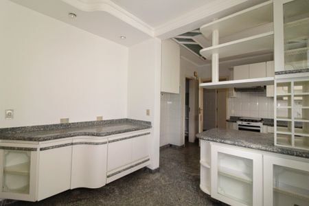 Apartamento à venda com 311m², 3 quartos e sem vagaCozinha