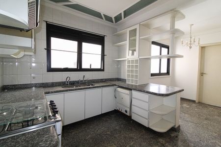 Apartamento à venda com 311m², 3 quartos e sem vagaCozinha
