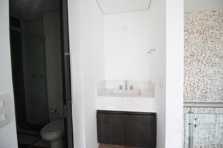 Apartamento à venda com 88m², 1 quarto e 2 vagasBanheiro da Suíte