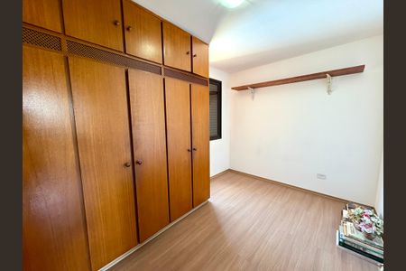 Apartamento à venda com 87m², 3 quartos e 1 vagaQuarto 1
