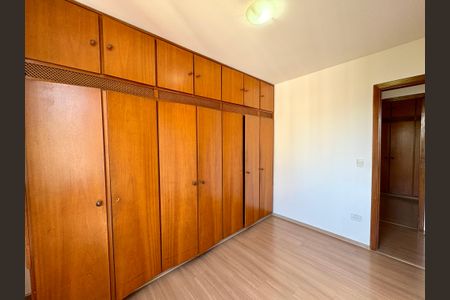 Apartamento à venda com 87m², 3 quartos e 1 vagaQuarto 2