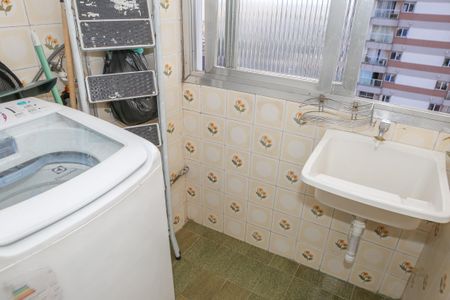 Apartamento à venda com 62m², 2 quartos e sem vagaCozinha e Área de Serviço