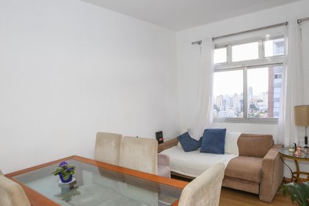 Apartamento à venda com 62m², 2 quartos e sem vagaSala