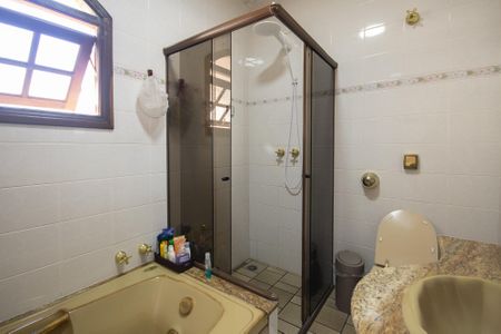 Casa à venda com 185m², 4 quartos e 4 vagas Casa à venda com 185m², 4 quartos e 4 vagasBanheiro 2