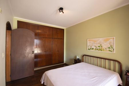 Casa à venda com 185m², 4 quartos e 4 vagasQuarto 1