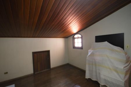 Casa à venda com 185m², 4 quartos e 4 vagas Casa à venda com 185m², 4 quartos e 4 vagasQuarto 4