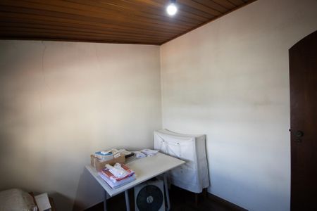 Casa à venda com 185m², 4 quartos e 4 vagas Casa à venda com 185m², 4 quartos e 4 vagasQuarto 3