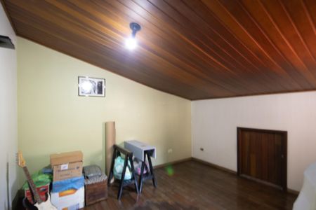 Casa à venda com 185m², 4 quartos e 4 vagas Casa à venda com 185m², 4 quartos e 4 vagasQuarto 4