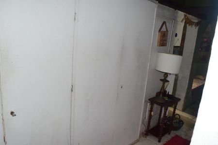 Casa à venda com 700m², 4 quartos e 2 vagas Casa à venda com 700m², 4 quartos e 2 vagasCorredor