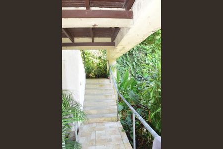 Casa à venda com 700m², 4 quartos e 2 vagas Casa à venda com 700m², 4 quartos e 2 vagasÁrea comum