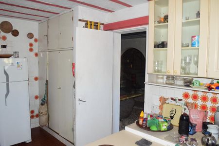 Casa à venda com 700m², 4 quartos e 2 vagas Casa à venda com 700m², 4 quartos e 2 vagasCozinha