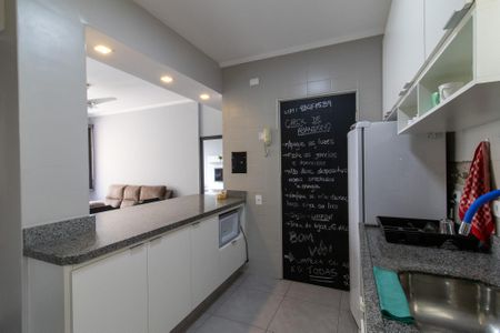 Apartamento para alugar com 82m², 3 quartos e sem vagaCozinha
