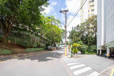 Apartamento para alugar com 74m², 2 quartos e 1 vagaÁrea comum