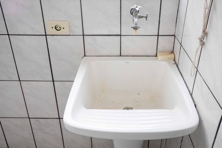 Apartamento para alugar com 74m², 2 quartos e 1 vagaÁrea de Serviço