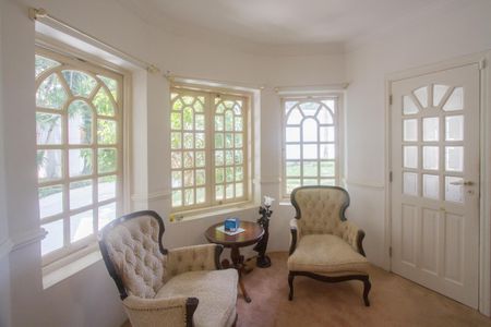 Casa à venda com 700m², 4 quartos e 4 vagasSala