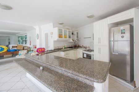 Casa à venda com 700m², 4 quartos e 4 vagasÁrea Gourmet