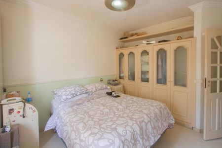 Casa à venda com 700m², 4 quartos e 4 vagasSuíte 1