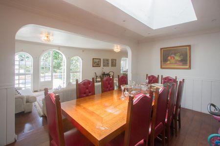 Casa à venda com 700m², 4 quartos e 4 vagasSala