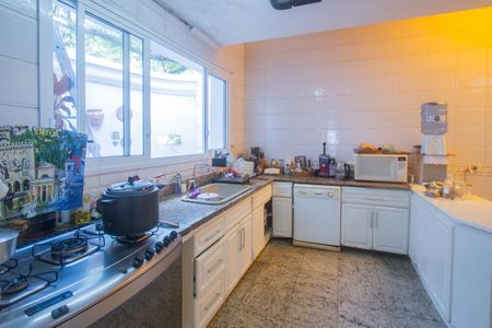 Casa à venda com 700m², 4 quartos e 4 vagasCozinha