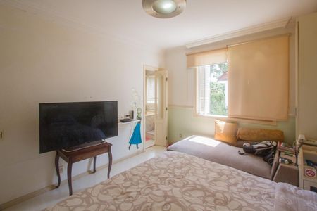 Casa à venda com 700m², 4 quartos e 4 vagasSuíte 1