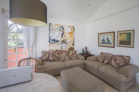 Casa à venda com 700m², 4 quartos e 4 vagasSala