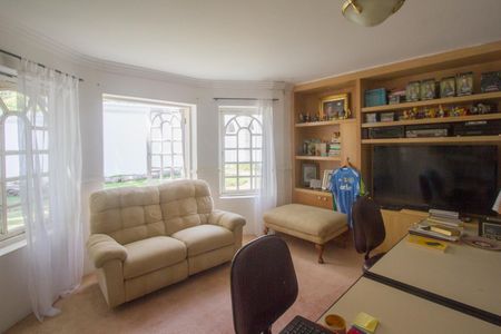 Casa à venda com 700m², 4 quartos e 4 vagasSala