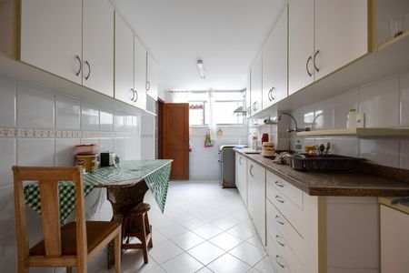 Apartamento à venda com 177m², 3 quartos e 1 vagaCozinha