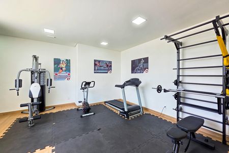 Apartamento para alugar com 65m², 2 quartos e 1 vaga Apartamento para alugar com 65m², 2 quartos e 1 vagaÁrea comum - Academia