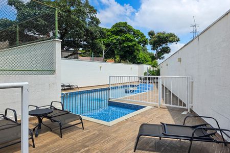 Apartamento para alugar com 65m², 2 quartos e 1 vaga Apartamento para alugar com 65m², 2 quartos e 1 vagaÁrea comum - Piscina