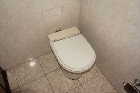 Casa à venda com 191m², 3 quartos e 3 vagasBanheiro