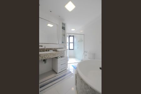 Apartamento à venda com 150m², 4 quartos e 3 vagasBanheiro da Suíte