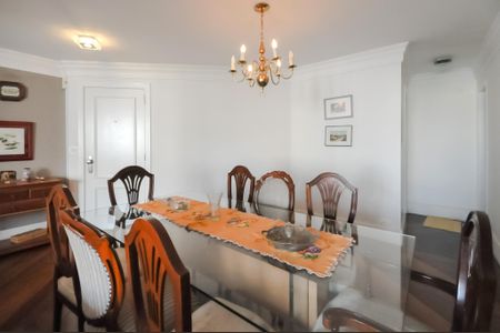 Apartamento à venda com 150m², 4 quartos e 3 vagasSala