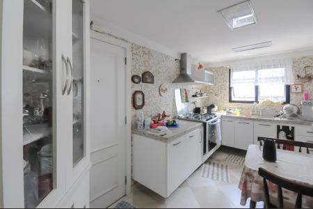 Apartamento à venda com 150m², 4 quartos e 3 vagasCozinha