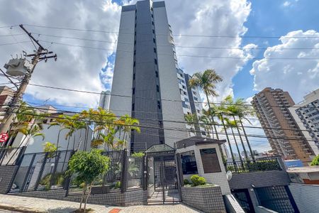 Apartamento à venda com 150m², 4 quartos e 3 vagasFachada e portaria