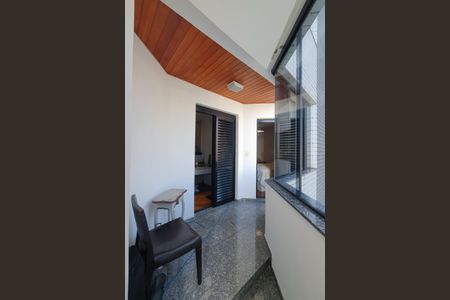 Apartamento à venda com 150m², 4 quartos e 3 vagasvaranda da Suíte e do quarto 2