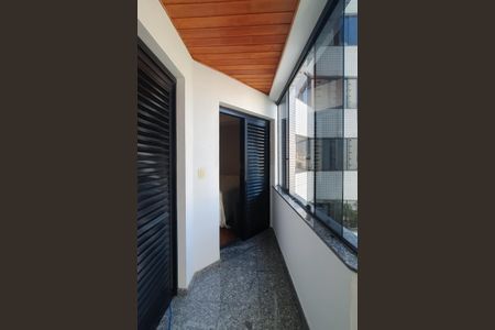 Apartamento à venda com 150m², 4 quartos e 3 vagasvaranda da Suíte e do quarto 2