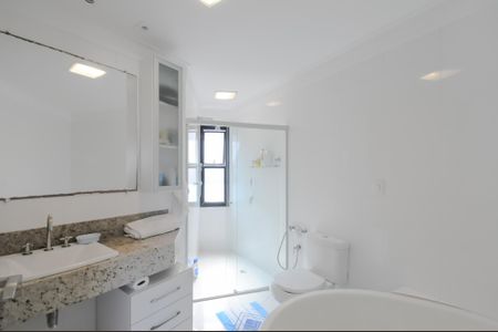 Apartamento à venda com 150m², 4 quartos e 3 vagasBanheiro da Suíte