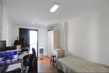 Apartamento à venda com 150m², 4 quartos e 3 vagasQuarto 2