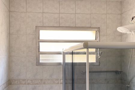 Casa à venda com 125m², 2 quartos e 2 vagas Casa à venda com 125m², 2 quartos e 2 vagasBanheiro Social