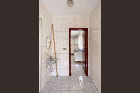 Casa à venda com 125m², 2 quartos e 2 vagas Casa à venda com 125m², 2 quartos e 2 vagasBanheiro de serviço