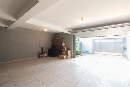 Casa à venda com 267m², 3 quartos e 4 vagasGaragem 