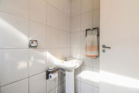 Casa à venda com 267m², 3 quartos e 4 vagasÁrea de Serviço - Banheiro de Serviço 