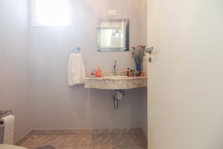 Casa à venda com 267m², 3 quartos e 4 vagasLavabo 