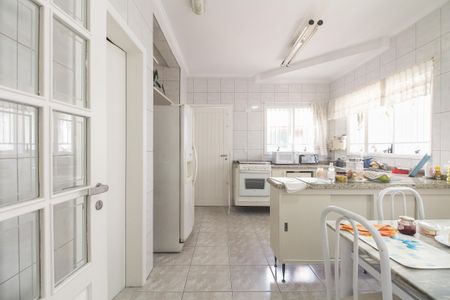 Casa à venda com 267m², 3 quartos e 4 vagasCozinha 